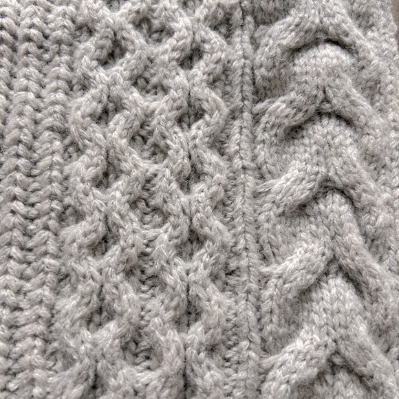 Club Monaco scarf - Picture 2 of 4